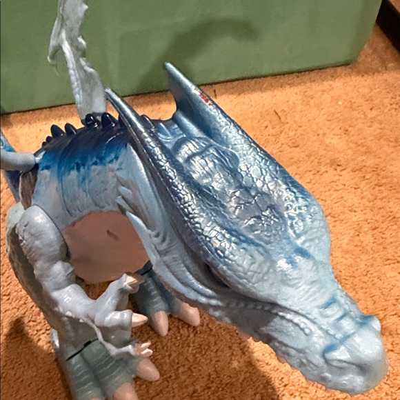 Fire & Ice Fisher-Price Eagle Talon Castle & ZuroRobo Alive Ice Blasting Dragons - Picture 9 of 14